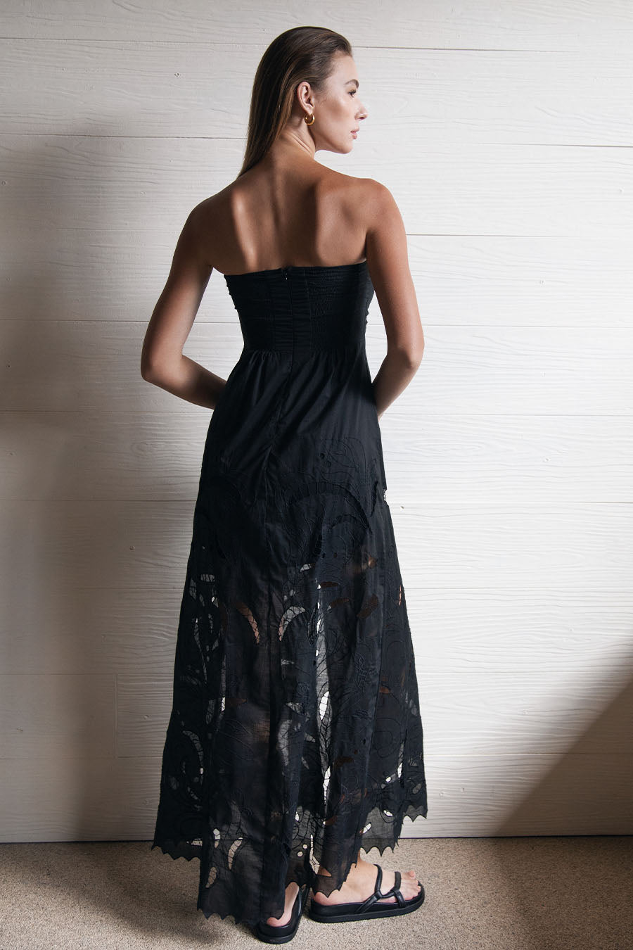 Alya Strapless Maxi Dress uma and leopold Alya Strapless Maxi Dress uma and leopold